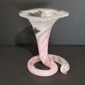 PINK AND WHITE ART GLASS BUD VASE